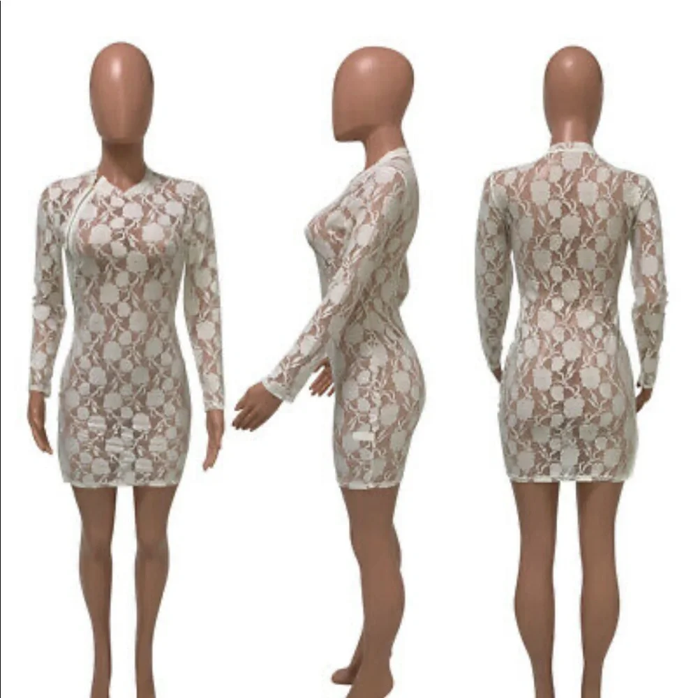 White lace dress - Picture 2 of 3